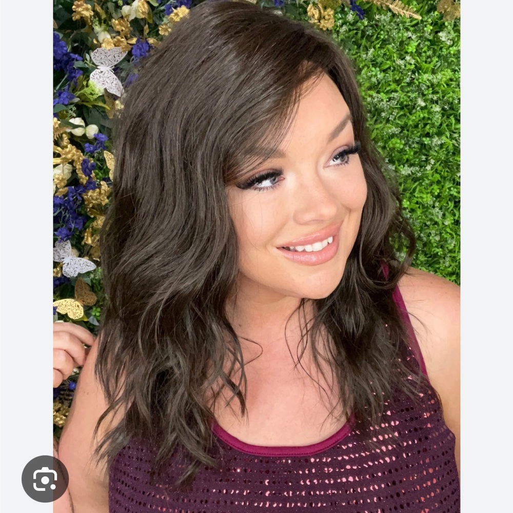 NWT Nova Dark Brown Luxury Chic Lifestyle Wig